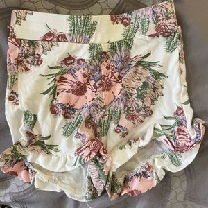 Kate Quinn Ruffle Short. 12-18 month
